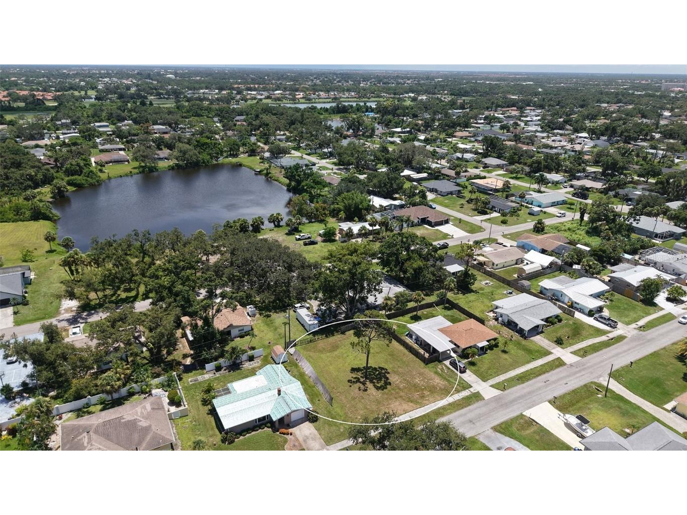 Valencia Road Venice FL 34293 A4659359 image1