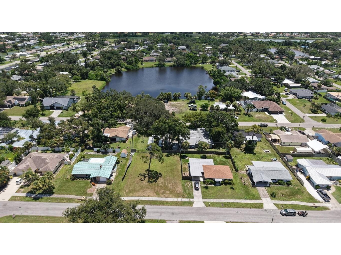 Valencia Road Venice FL 34293 A4659359 image20