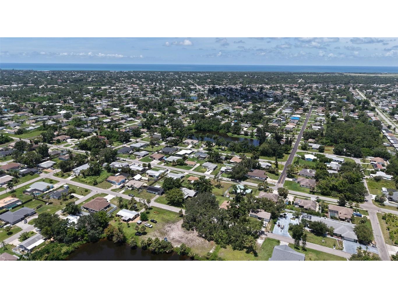 Valencia Road Venice FL 34293 A4659359 image28