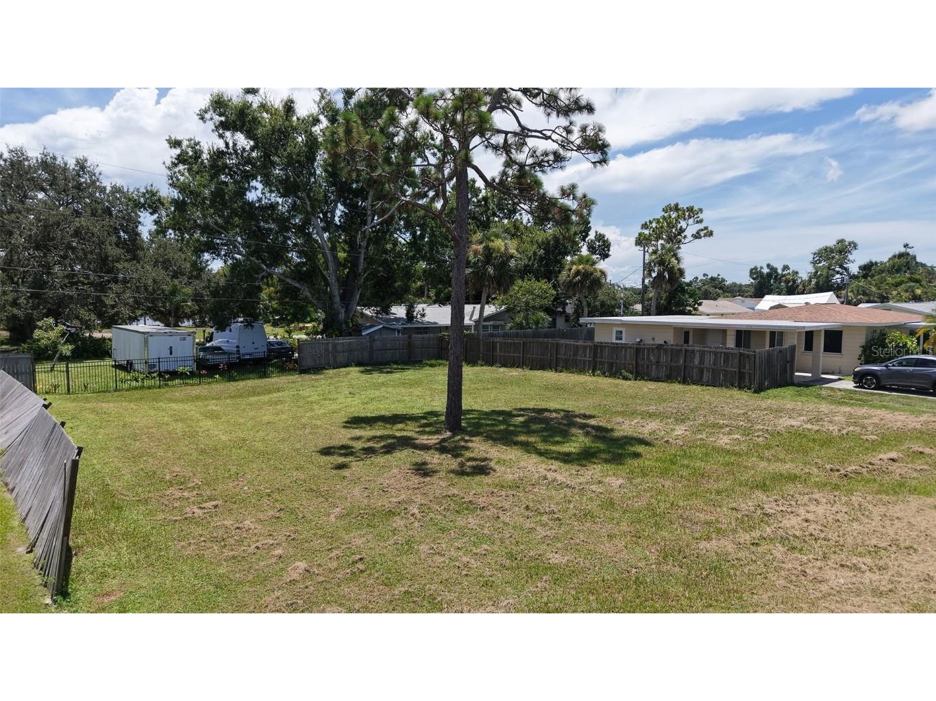 Valencia Road Venice FL 34293 A4659359 image9