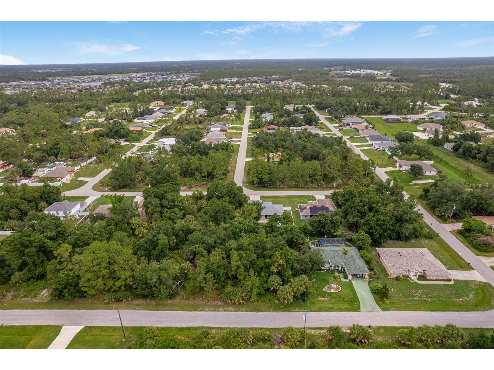 Van Leer Avenue North Port FL 34288 A4695062 image10