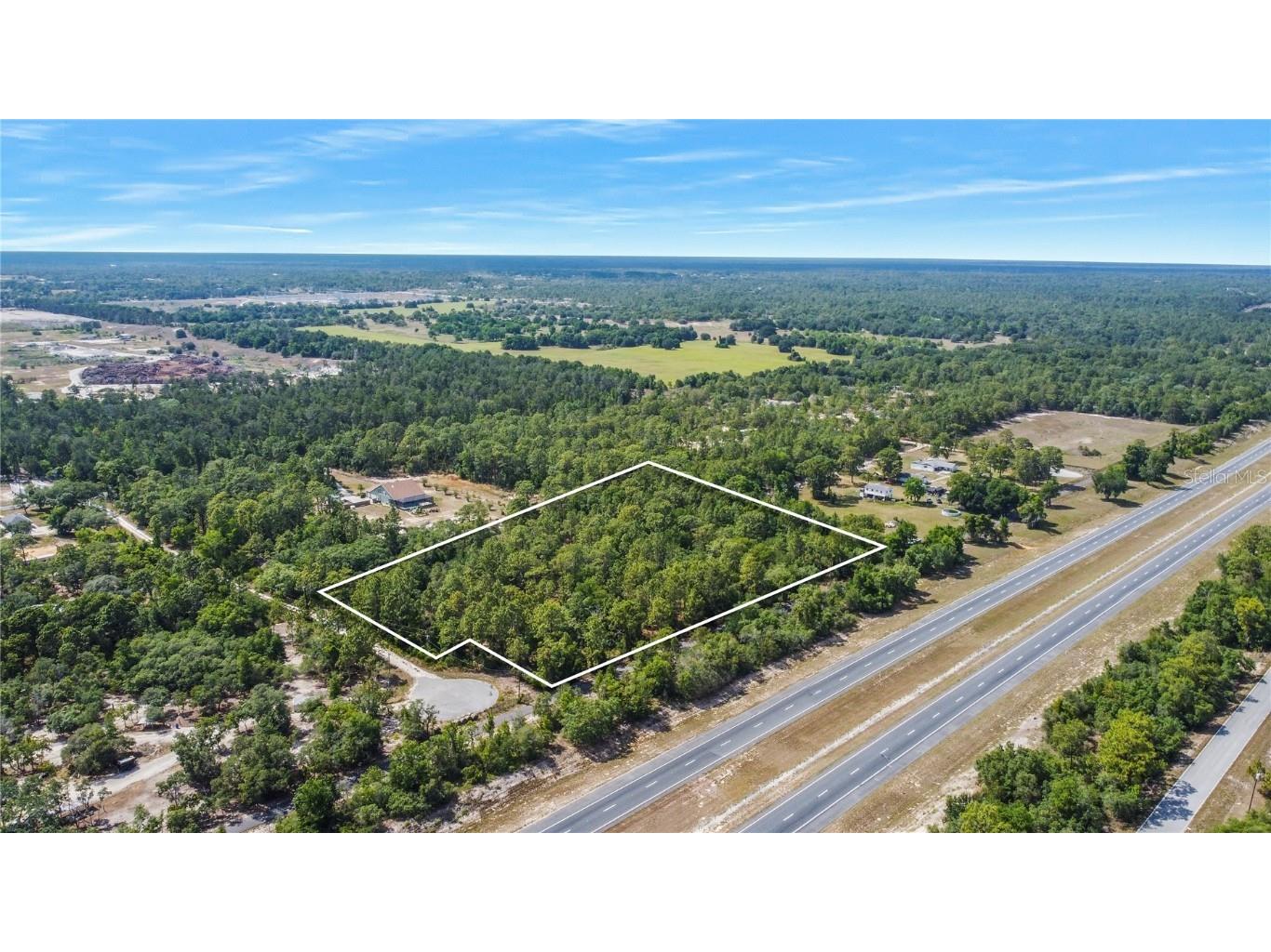 Vicki Lane Brooksville FL 34613 W7844775 image1