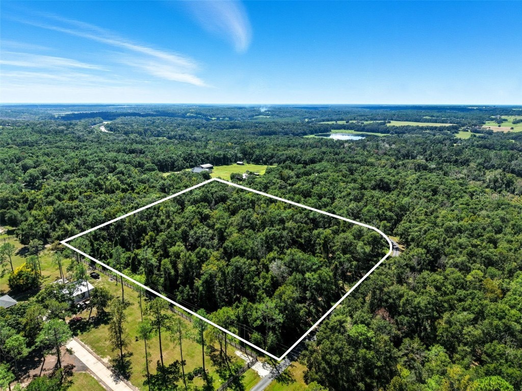 Virginia Lee Circle Brooksville FL 34602 TB8432337 image1