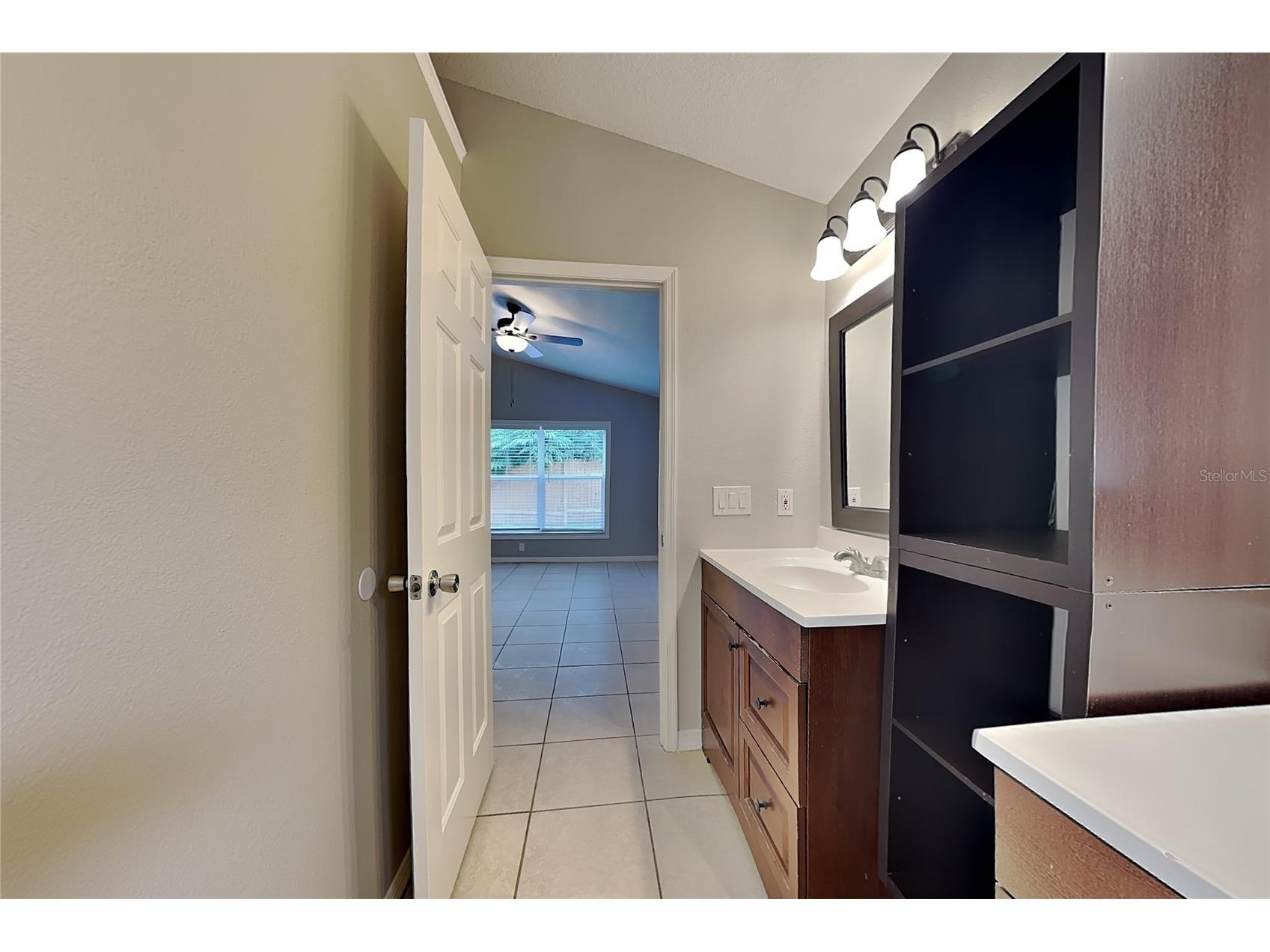  Valrico FL 33596 O6419702 image11
