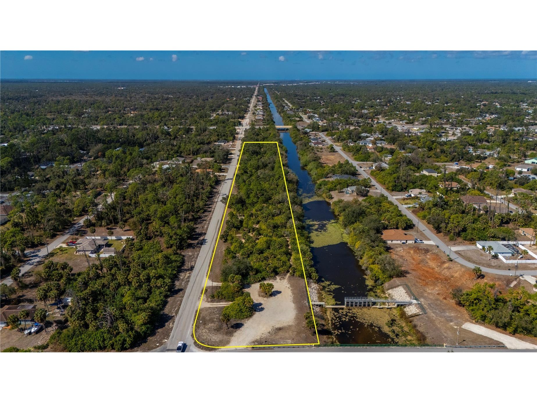 W Hillsborough Boulevard North Port FL 34288 - COCOPLUM WATERWAY C7522133 image5