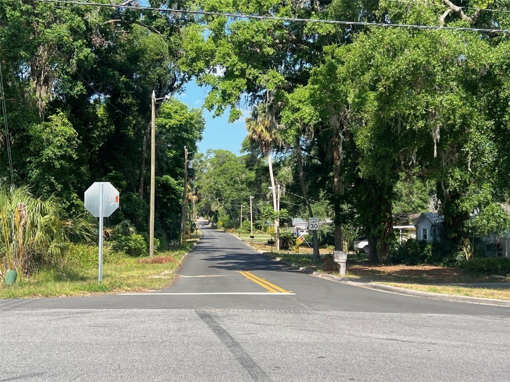 W Taylor Road Deland FL 32720 V4942432 image3