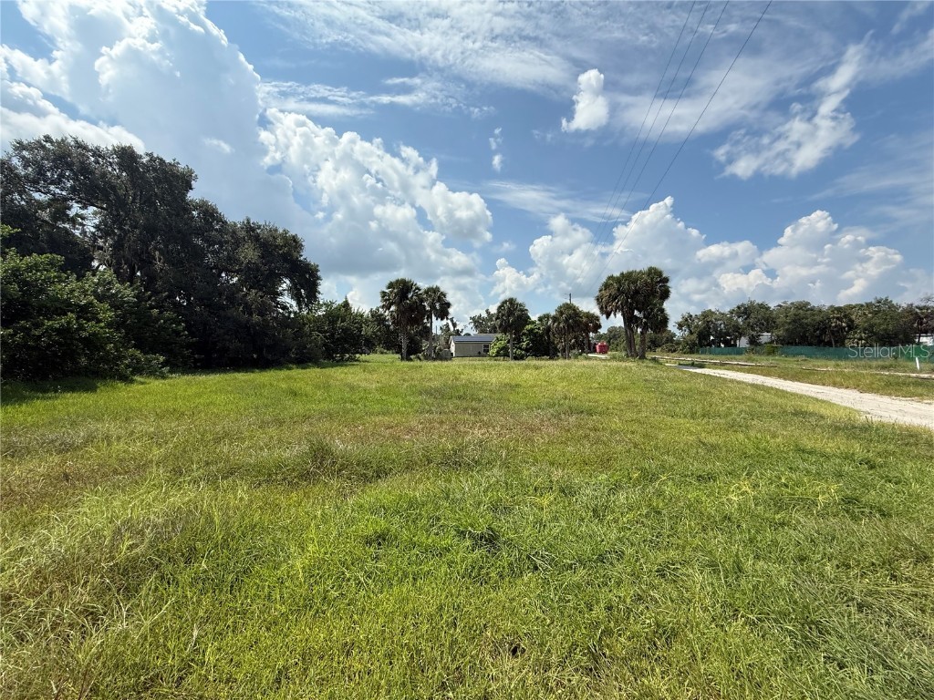 W Woodward Avenue Eustis FL 32726 G5101116 image1