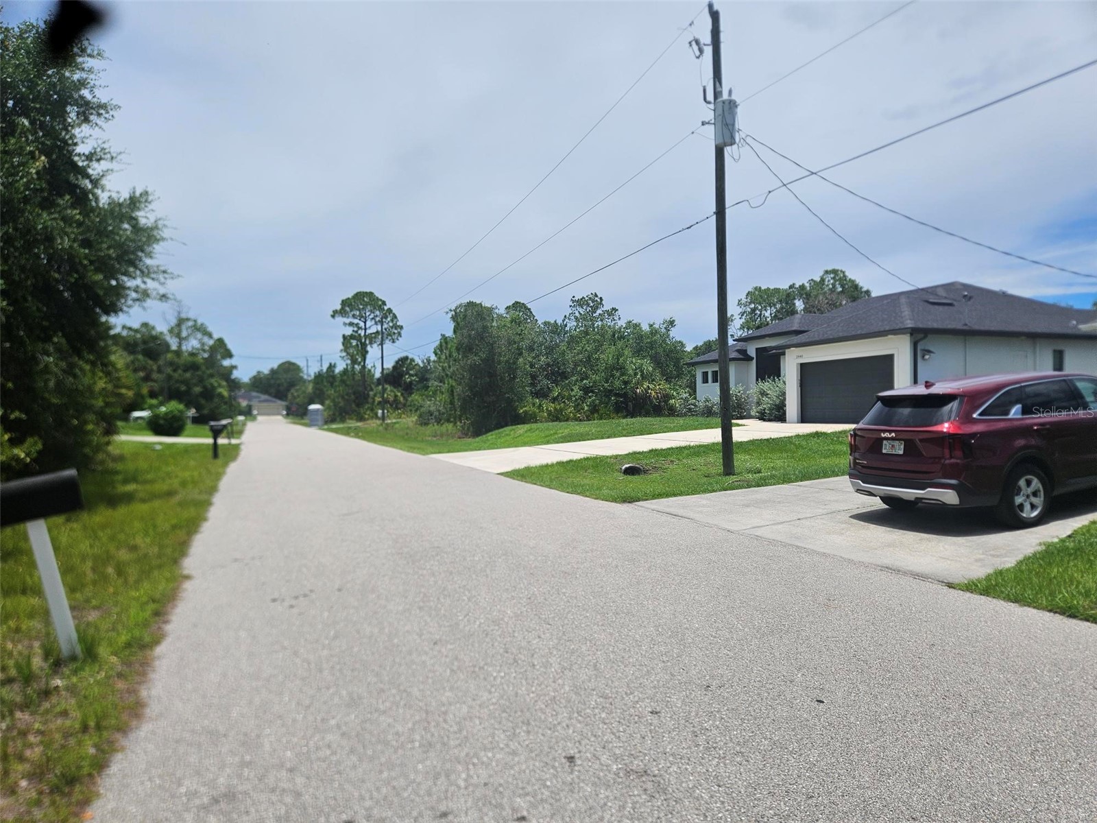 Wells Avenue North Port FL 34286 A4699101 image2