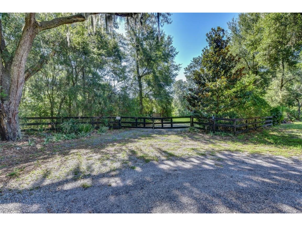 Winchester Lake Drive De Leon Springs FL 32130 - Winchester Lake V4926240 image1