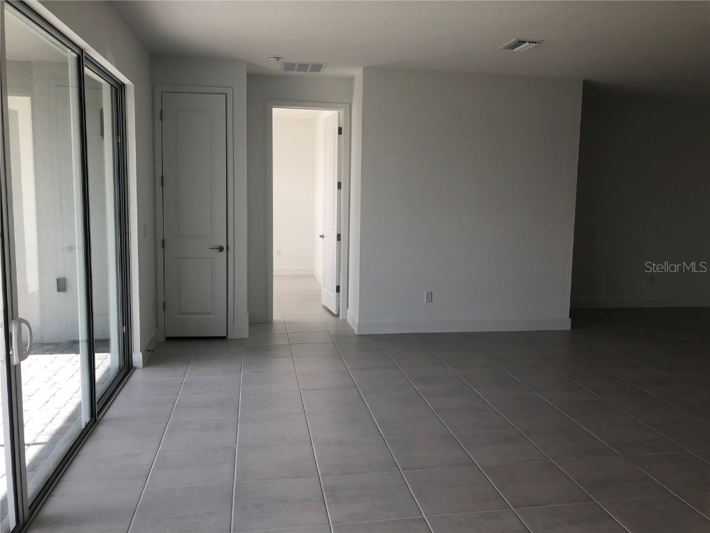  Wesley Chapel FL 33543 TB8444199 image11