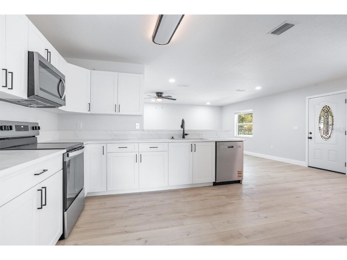  Wesley Chapel FL 33544 TB8421322 image3