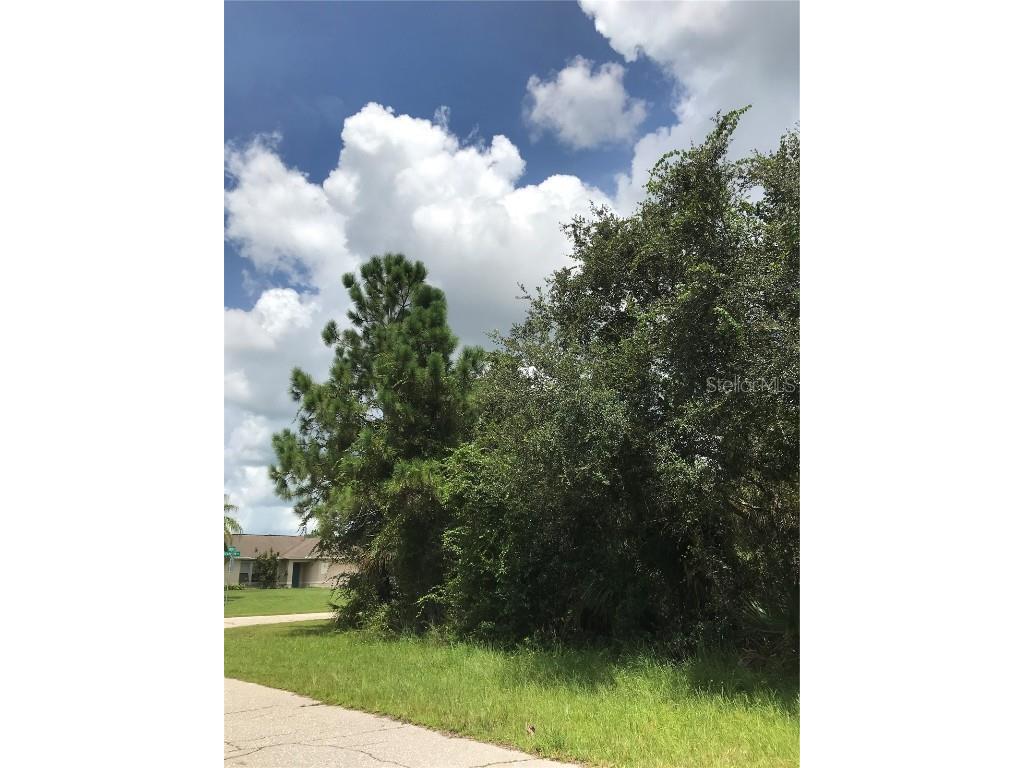 Xanthus Avenue North Port FL 34286 A4511358 image1