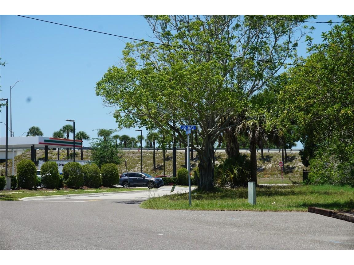 0 74th Avenue N Pinellas Park FL 33781 TB8351416 image23