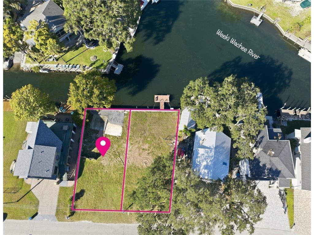 0 Circle Drive Weeki Wachee FL 34607 - WEEKI WACHEE RIVER W7880771 image1