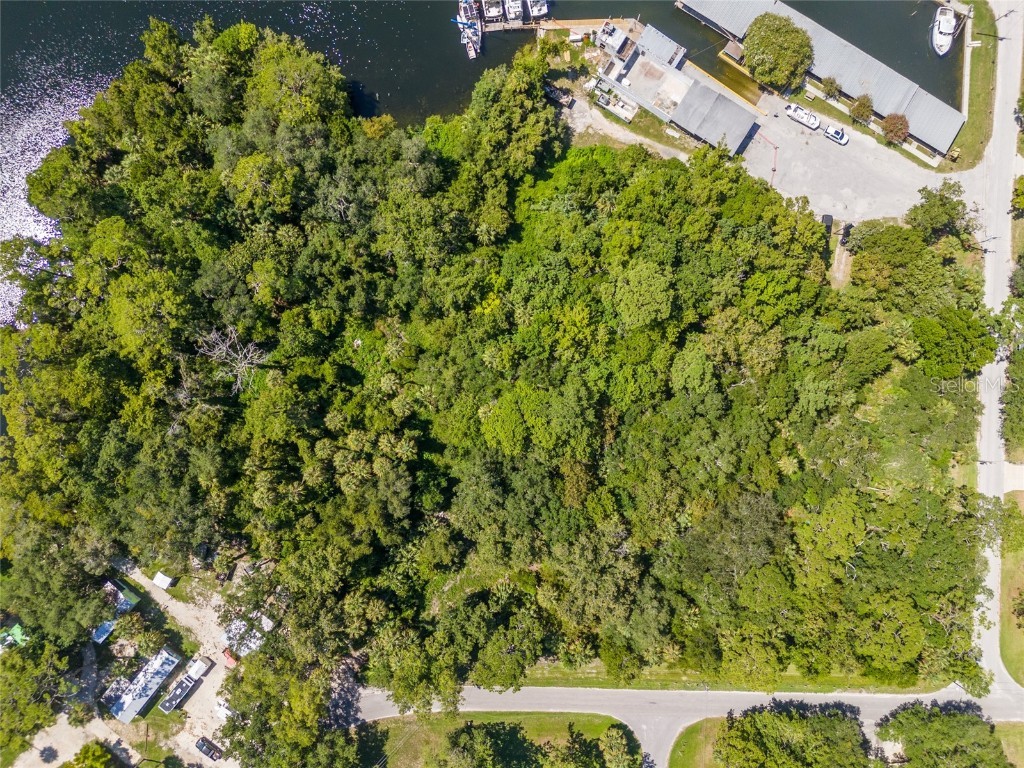 0 Hickory Avenue Yankeetown FL 34498 OM682619 image16