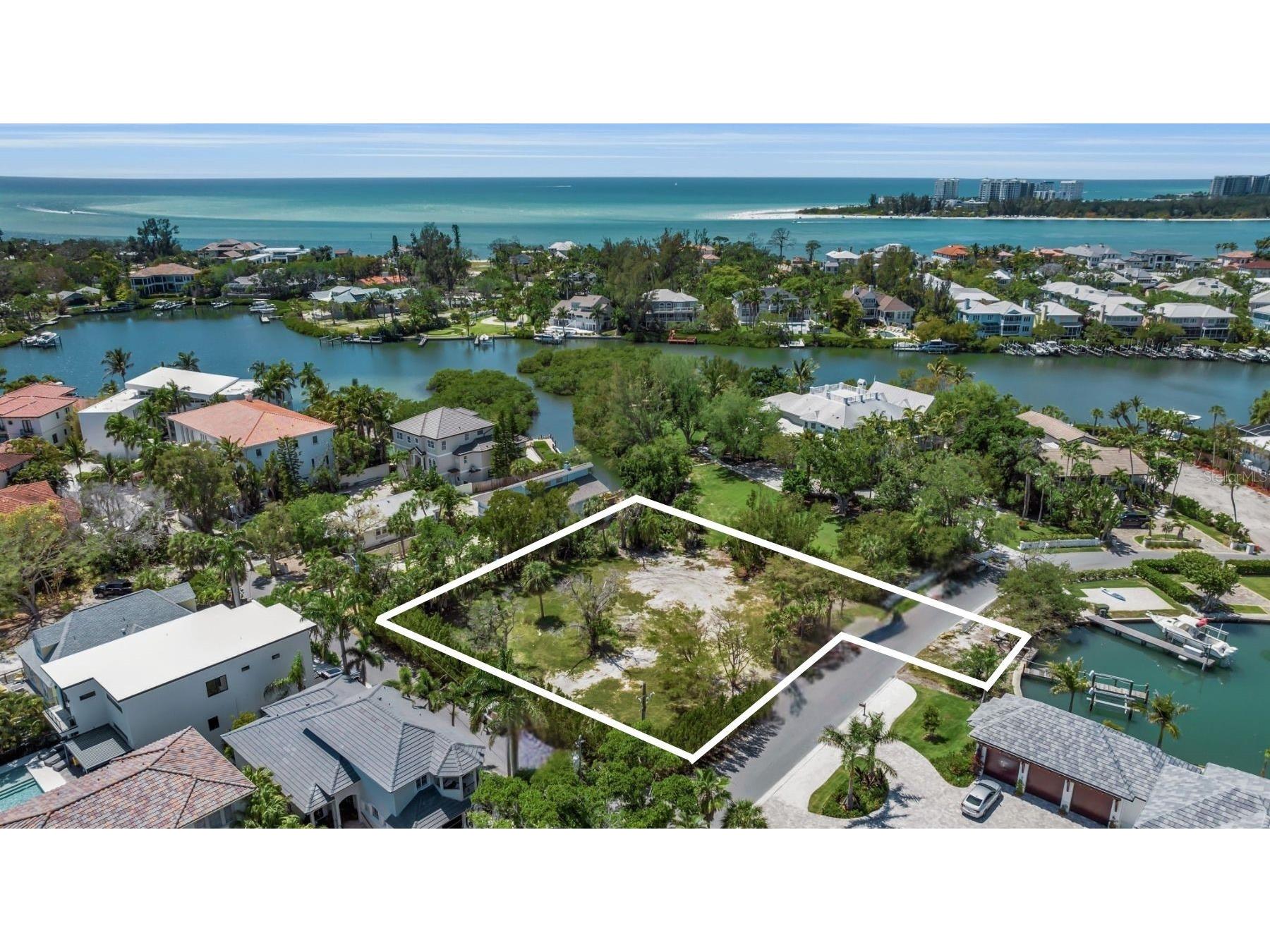 0 Roberts Point Road Sarasota FL 34242 - HANSON BAYOU A4694385 image1