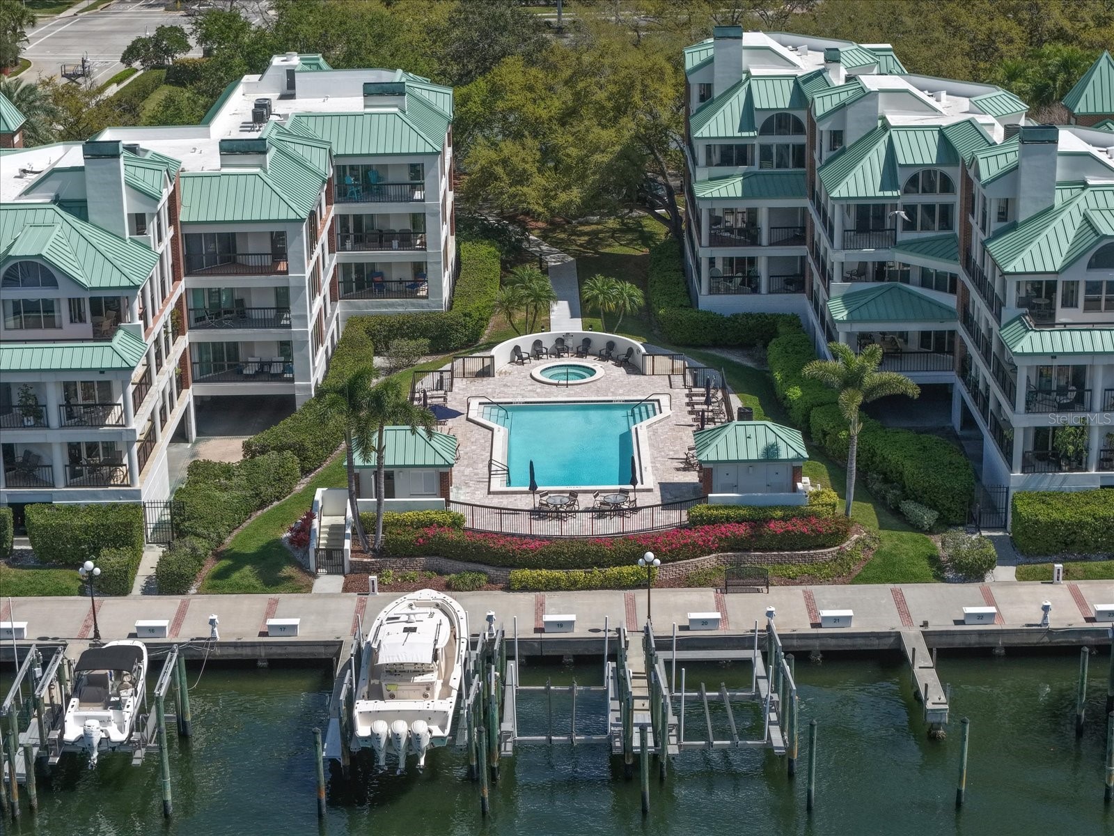 0 Seddon Cove Way #19 Tampa FL 33602 TB8485208 image4
