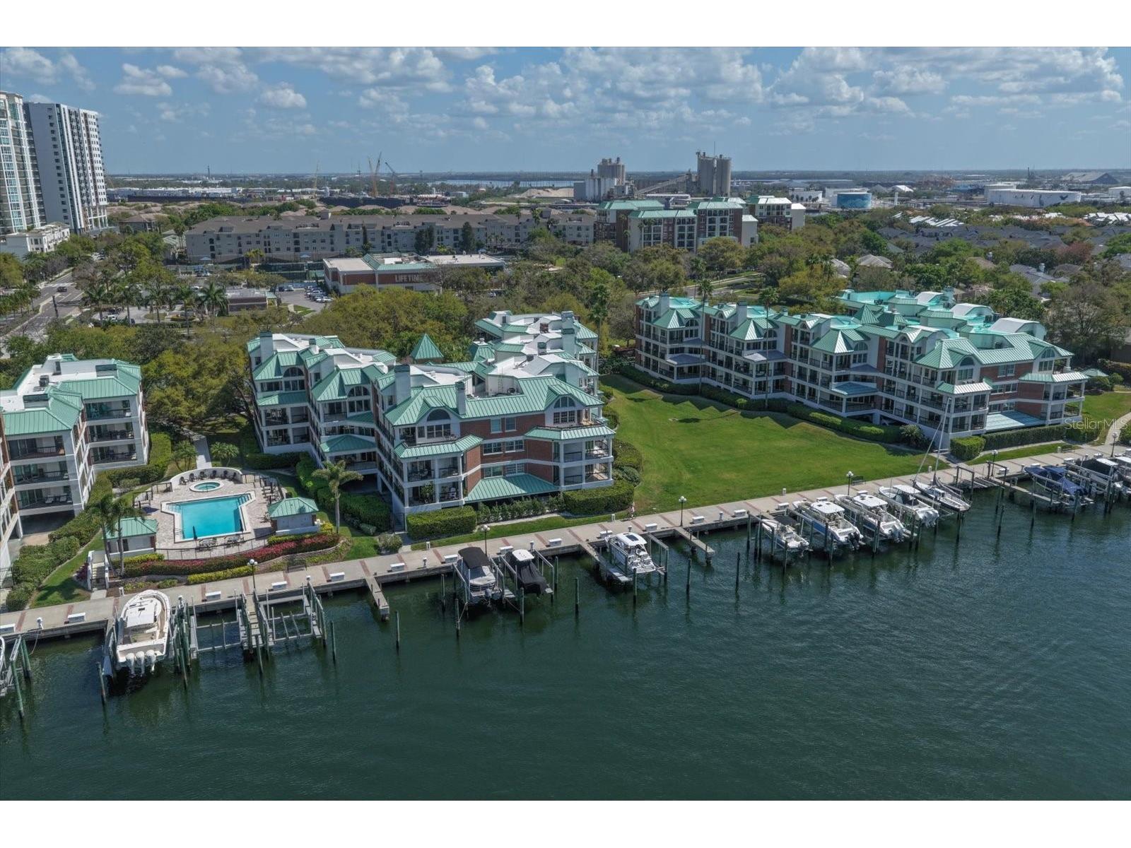 0 Seddon Cove Way #19 Tampa FL 33602 TB8485208 image5