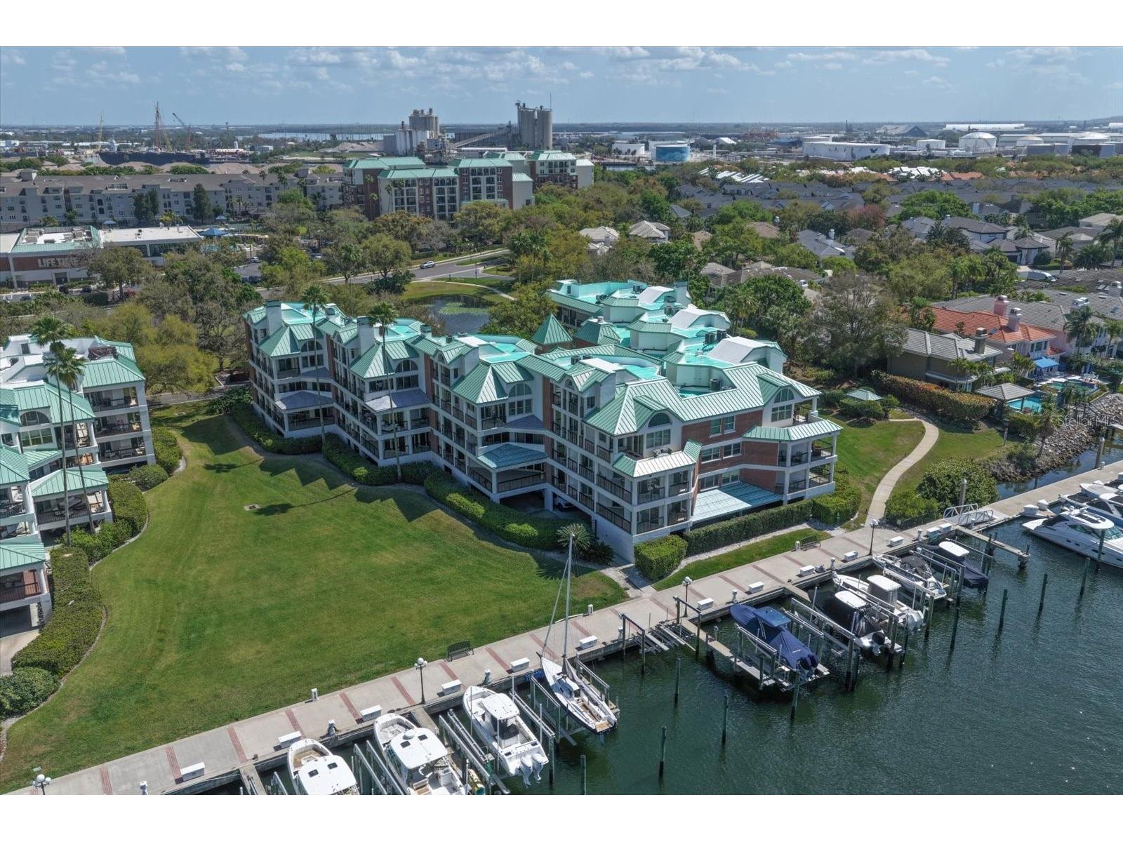 0 Seddon Cove Way #19 Tampa FL 33602 TB8485208 image6