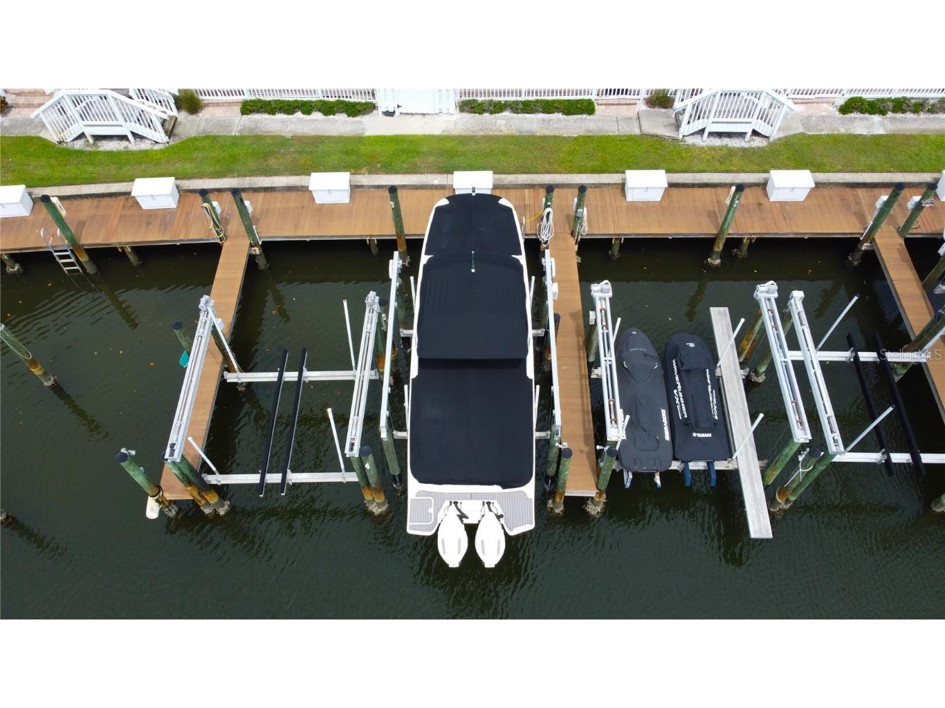 0 Starfish Drive SE #31SS Saint Petersburg FL 33705 - TAMPA BAY AND LITTLE BAYOU TB8425537 image1