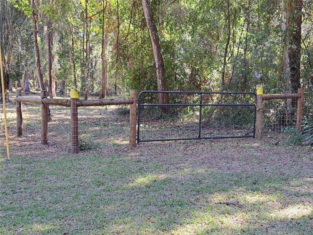 0 SW 17th Terrace Gainesville FL 32608 TB8458215 image1