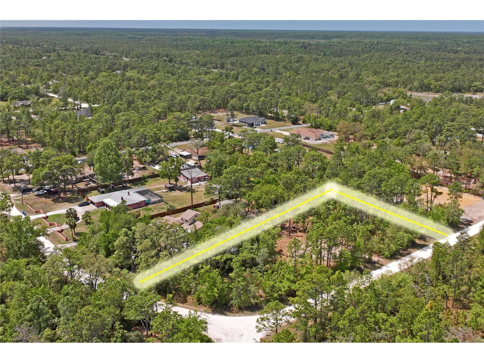 0 Yellowstone Avenue Weeki Wachee FL 34614 W7885049 image4
