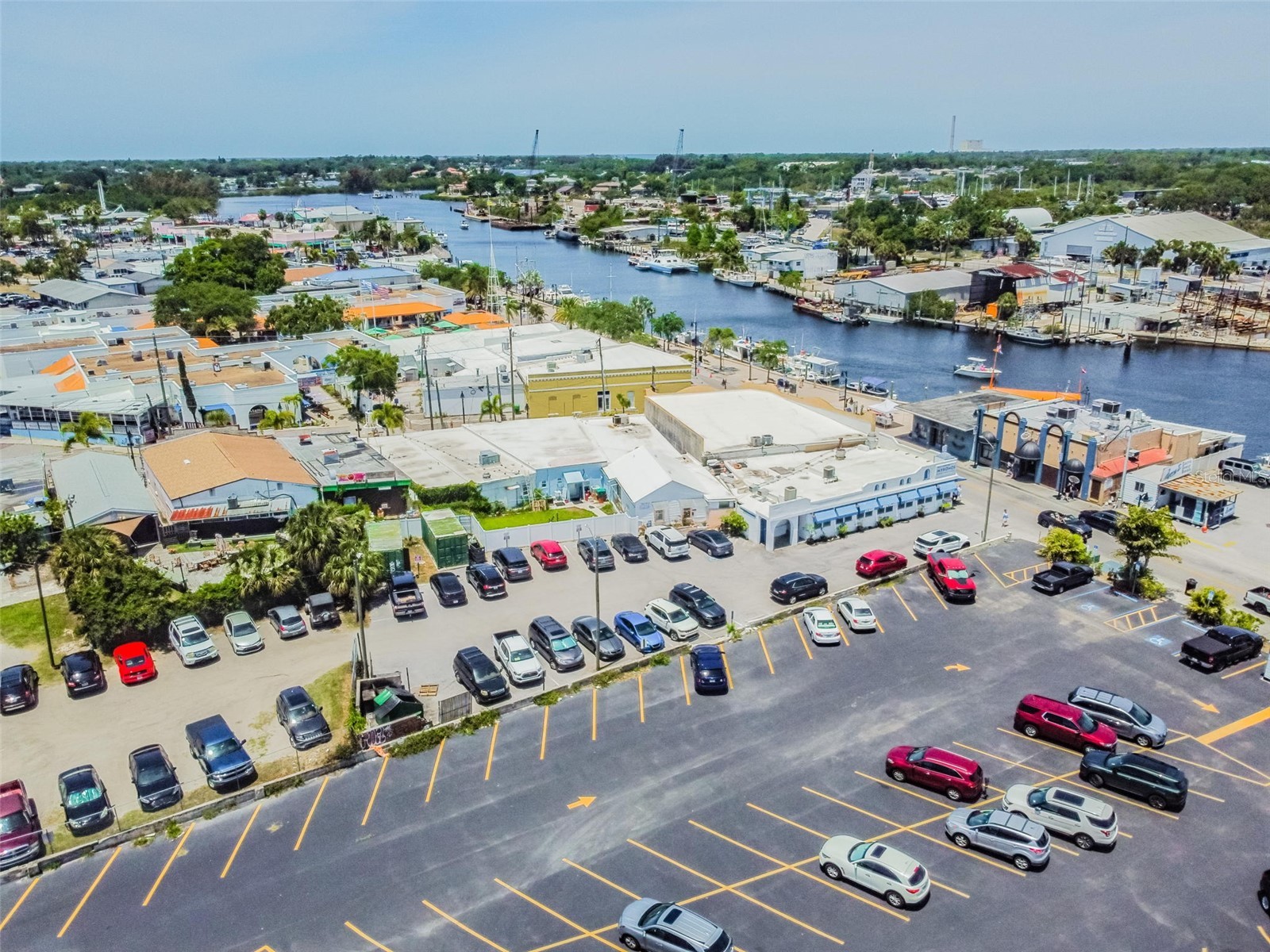 00 Athens Tarpon Springs FL 34689 U8199588 image1