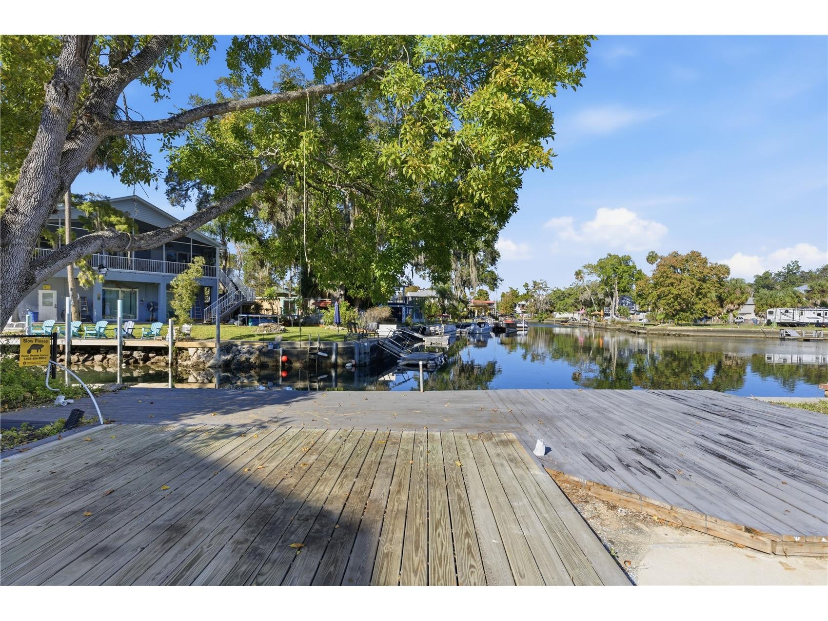 00 Circle Drive Weeki Wachee FL 34607 - WEEKI WACHEE RIVER W7880772 image11