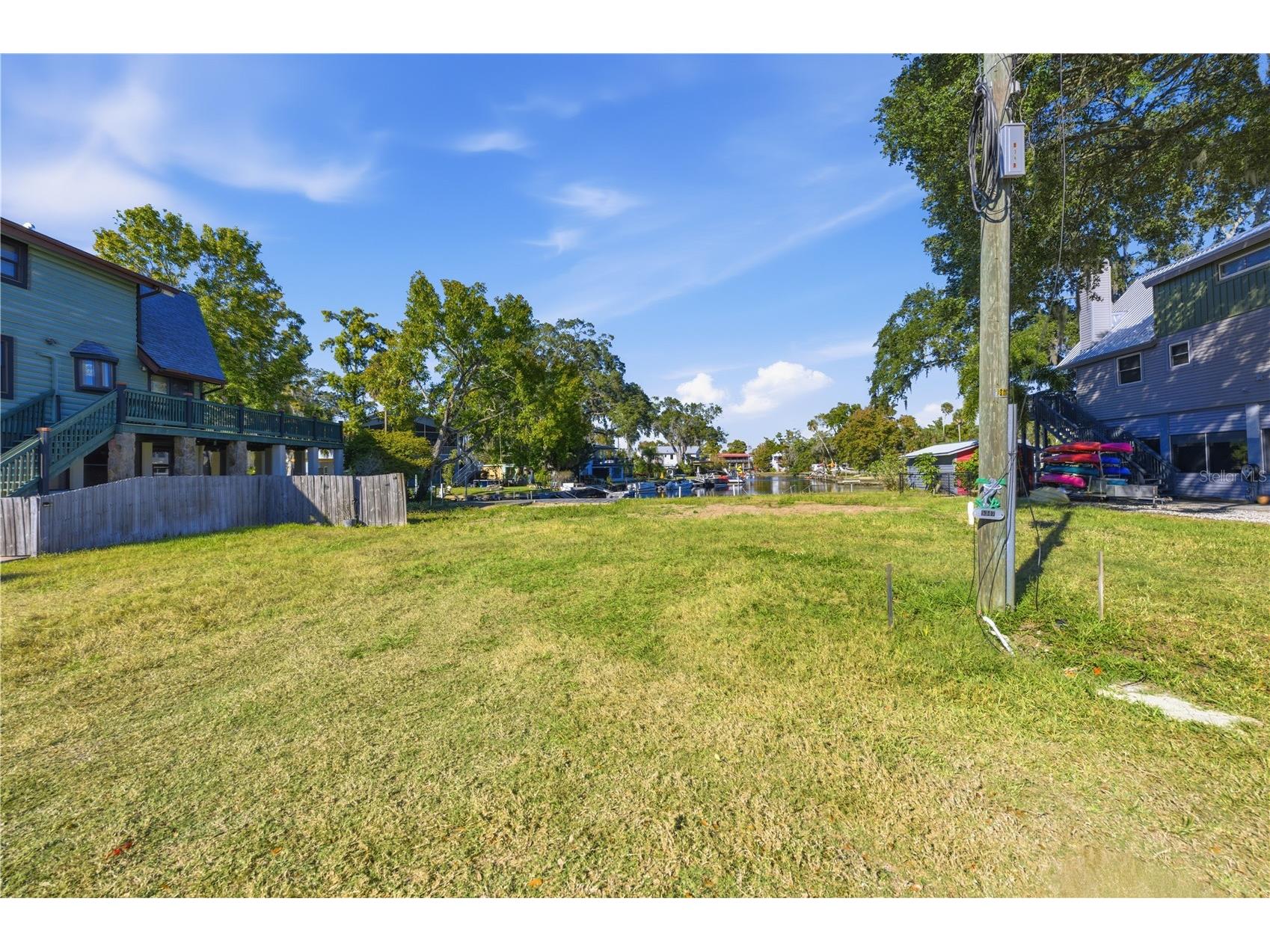 00 Circle Drive Weeki Wachee FL 34607 - WEEKI WACHEE RIVER W7880772 image12