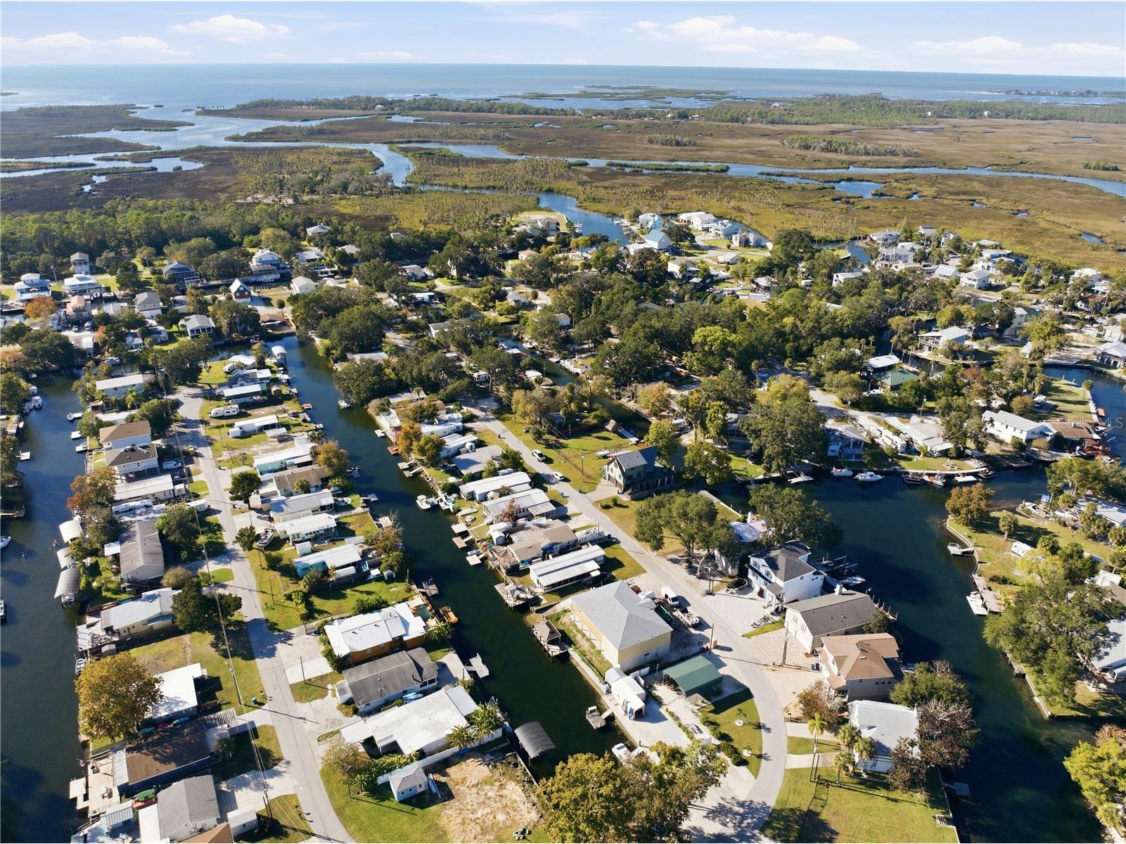 00 Circle Drive Weeki Wachee FL 34607 - WEEKI WACHEE RIVER W7880772 image16