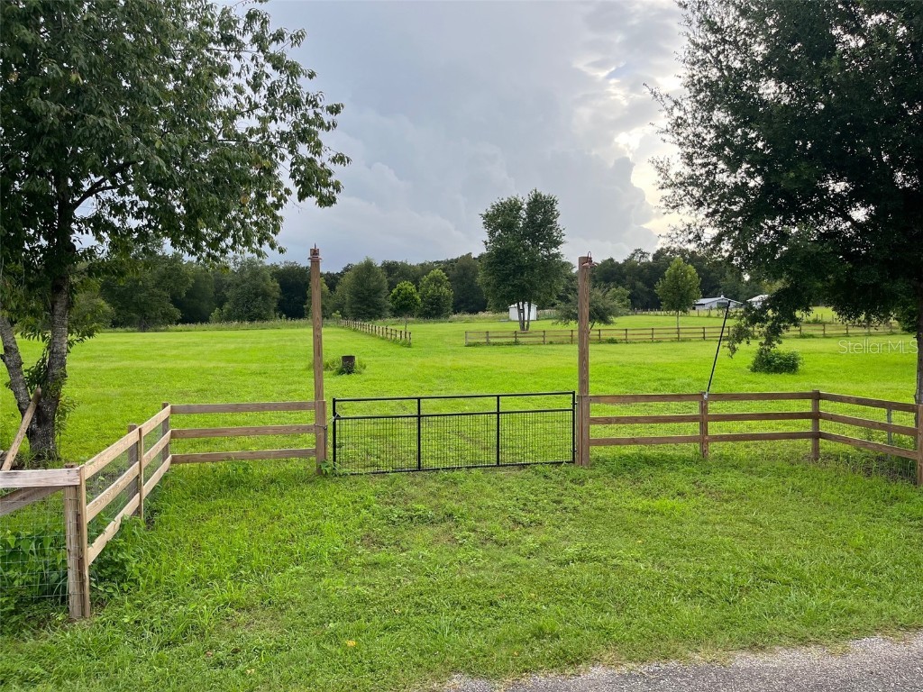 5335 La Pine Road Brooksville FL 34602 W7865146 image1