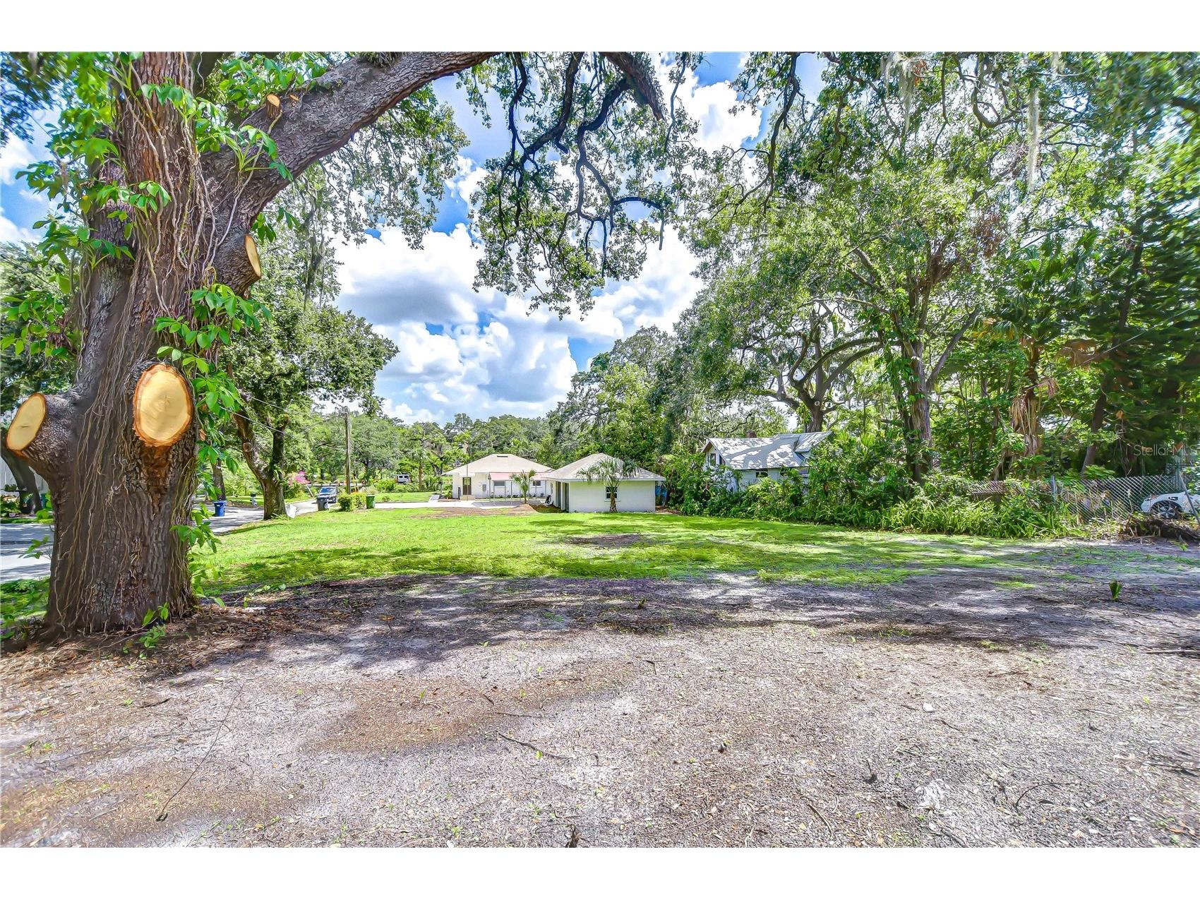 00 Stanley Tampa FL 33604 TB8499886 image5