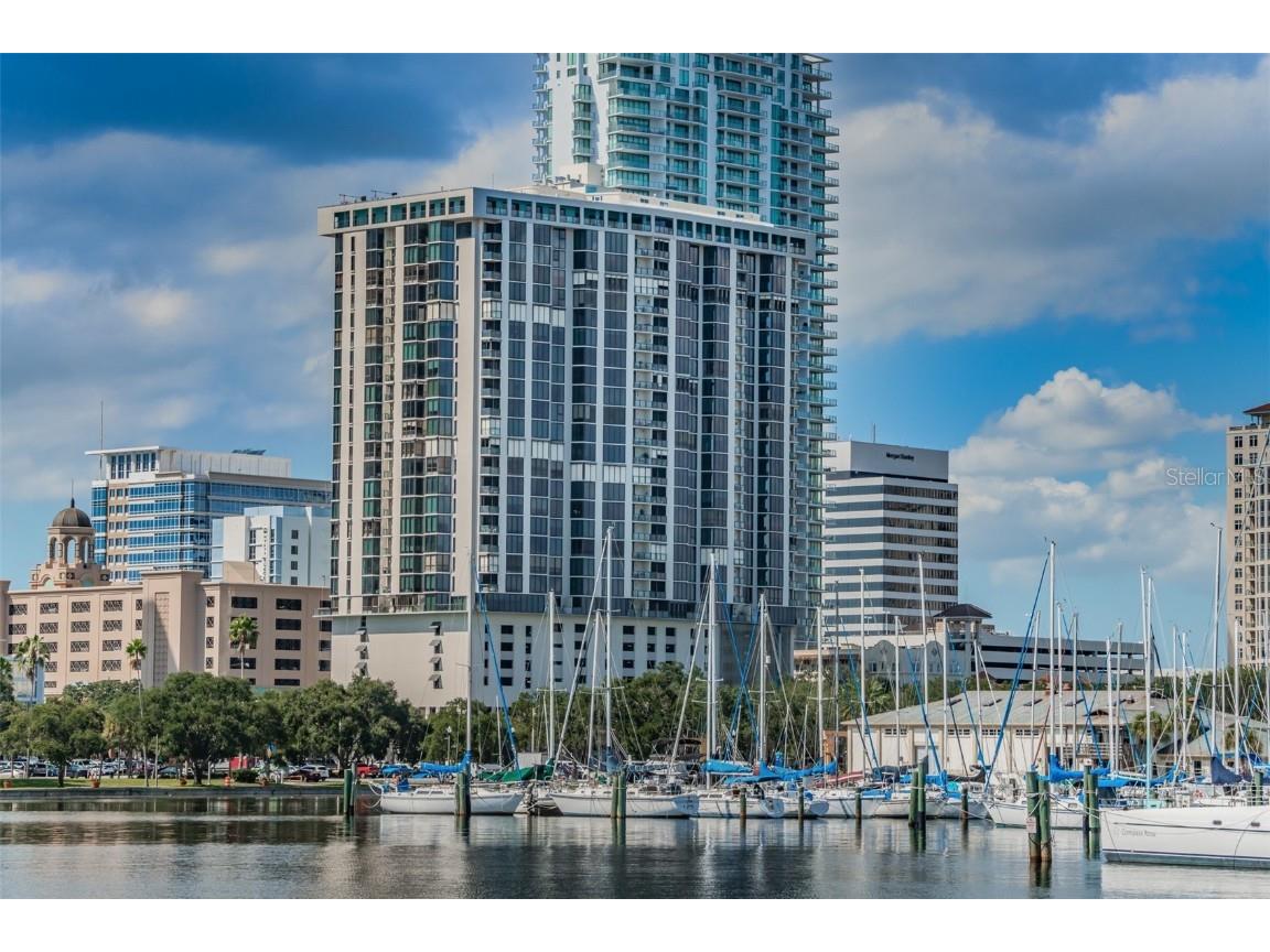 1 Beach Drive SE #1008 Saint Petersburg FL 33701 U8187467 image1