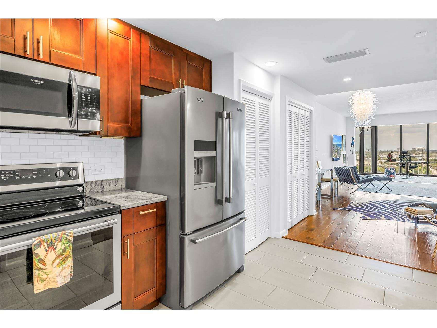 1 Beach Drive SE #1207 Saint Petersburg FL 33701 TB8501895 image8