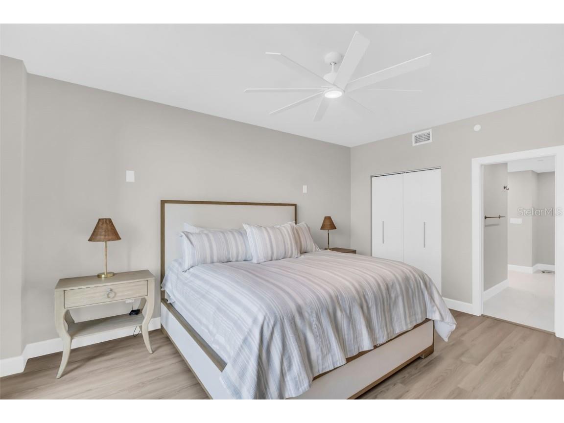 1 Beach Drive SE #1210 Saint Petersburg FL 33701 TB8446980 image23