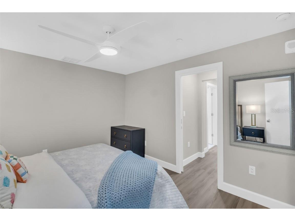 1 Beach Drive SE #1210 Saint Petersburg FL 33701 TB8446980 image38