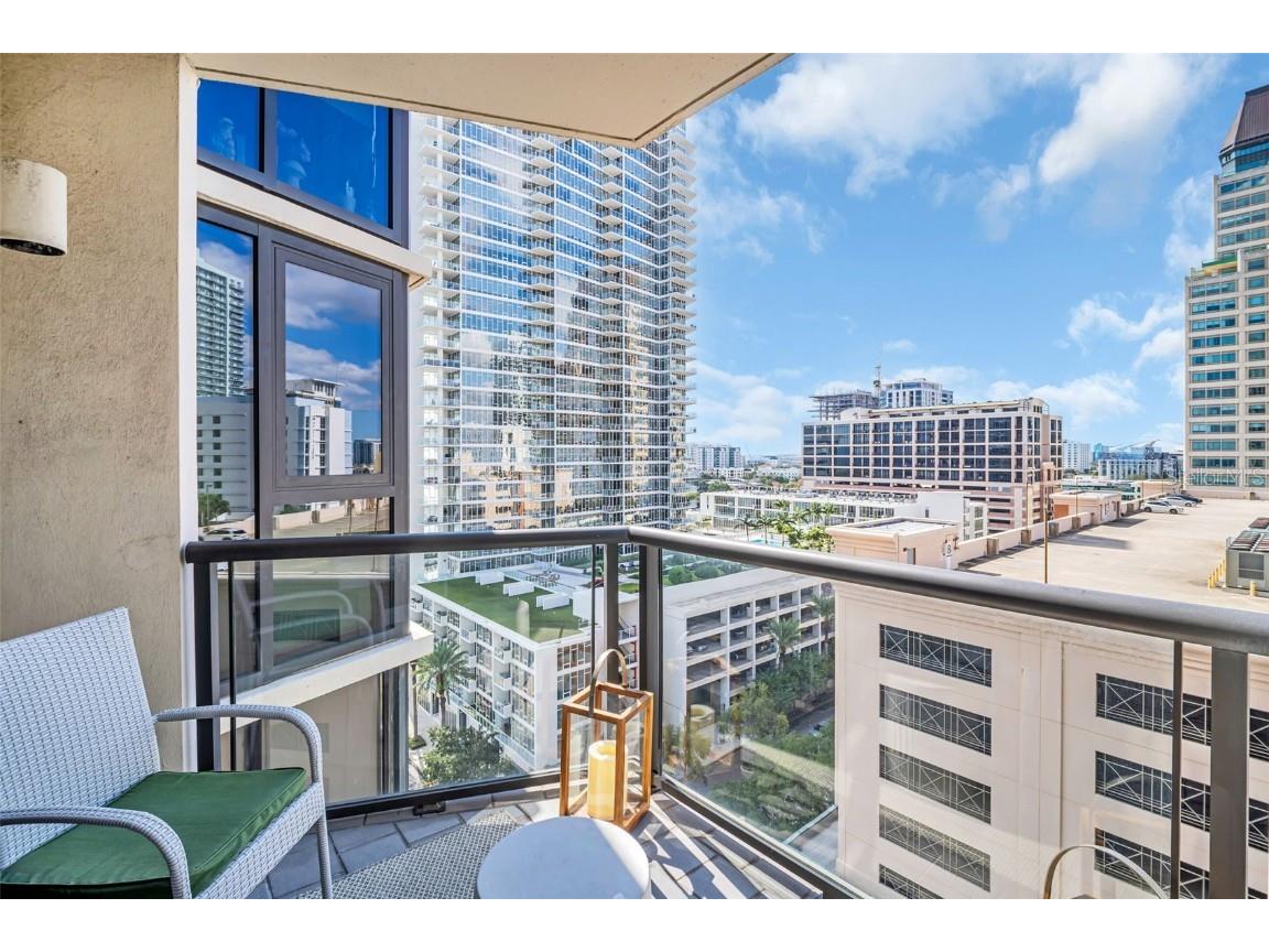 1 Beach Drive SE #1210 Saint Petersburg FL 33701 TB8446980 image41