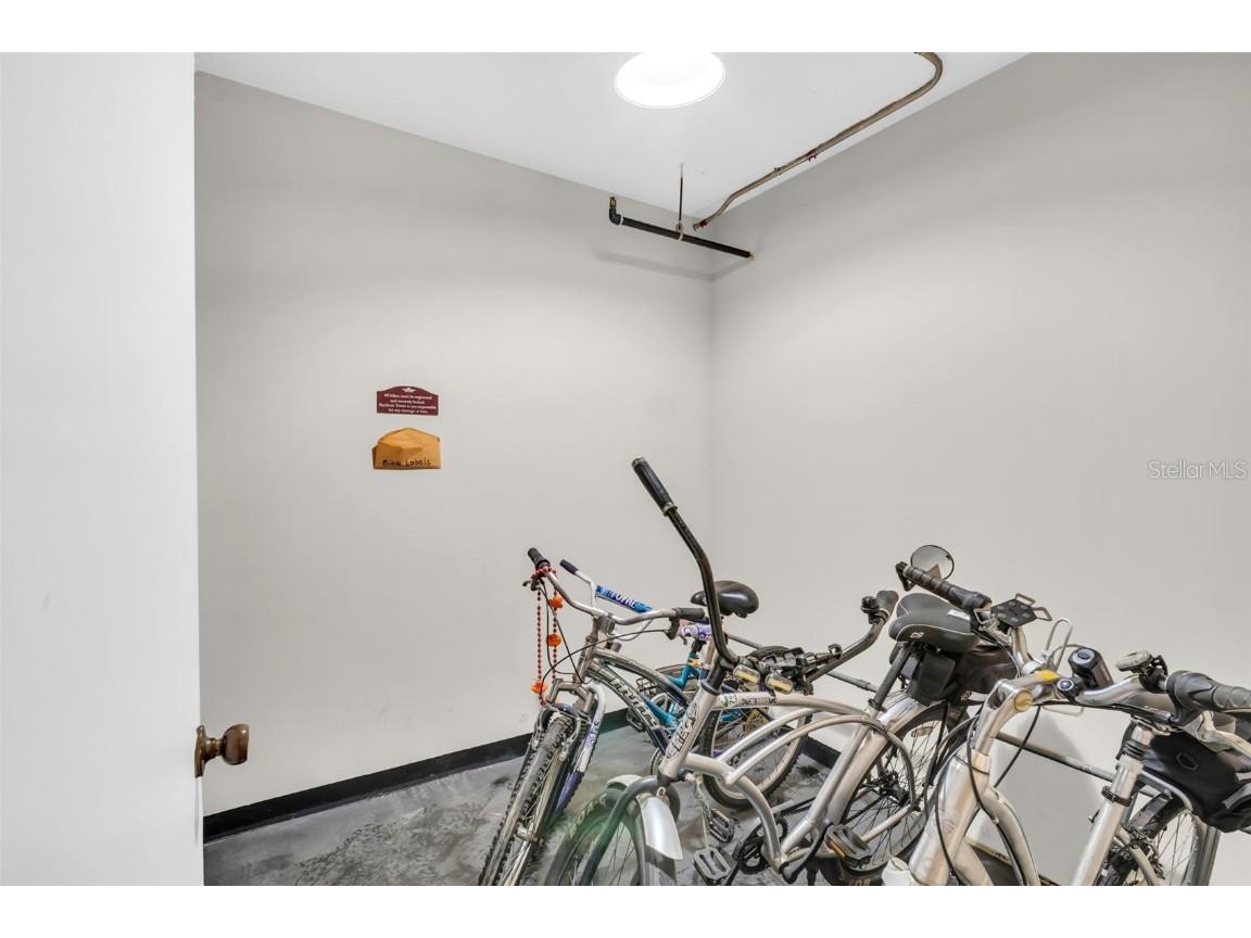 1 Beach Drive SE #1210 Saint Petersburg FL 33701 TB8446980 image43