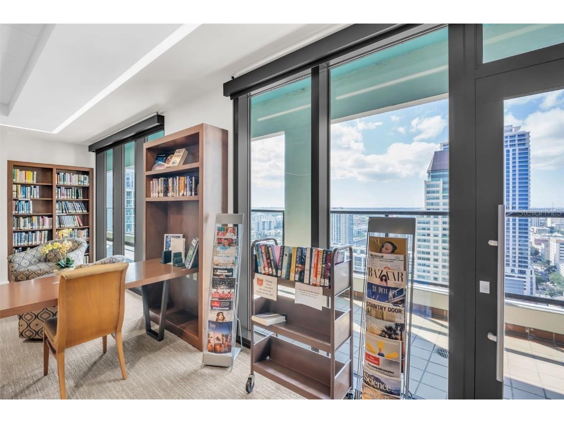 1 Beach Drive SE #1210 Saint Petersburg FL 33701 TB8446980 image47