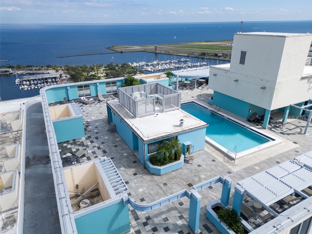 1 Beach Drive SE #1210 Saint Petersburg FL 33701 TB8446980 image67