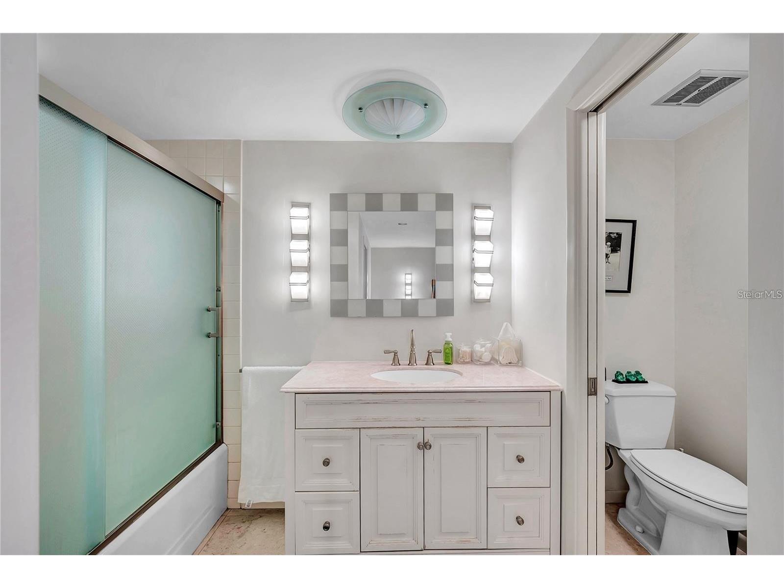 1 Beach Drive SE #1309 Saint Petersburg FL 33701 TB8523314 image14