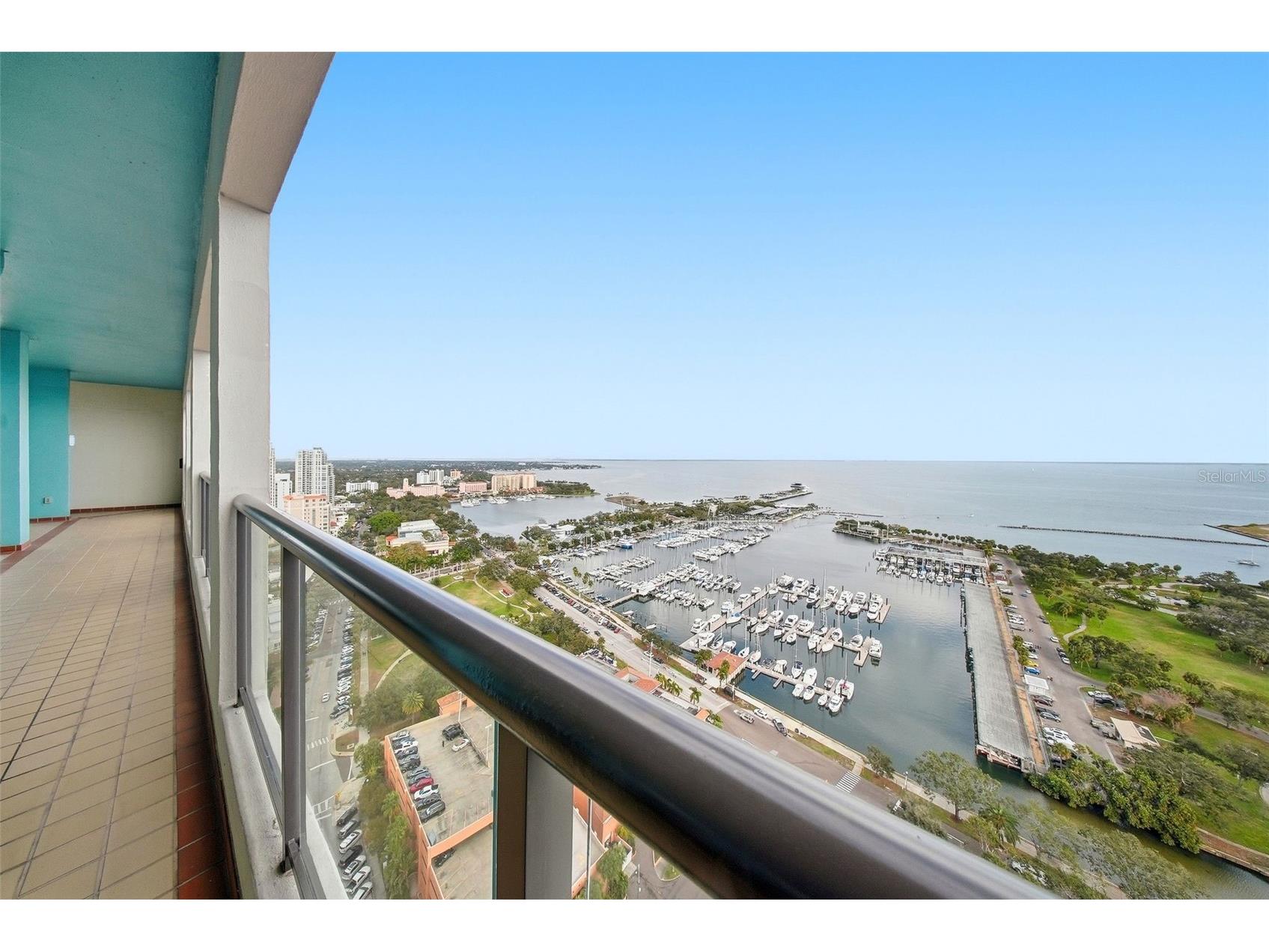 1 Beach Drive SE #1610 Saint Petersburg FL 33701 TB8461771 image27