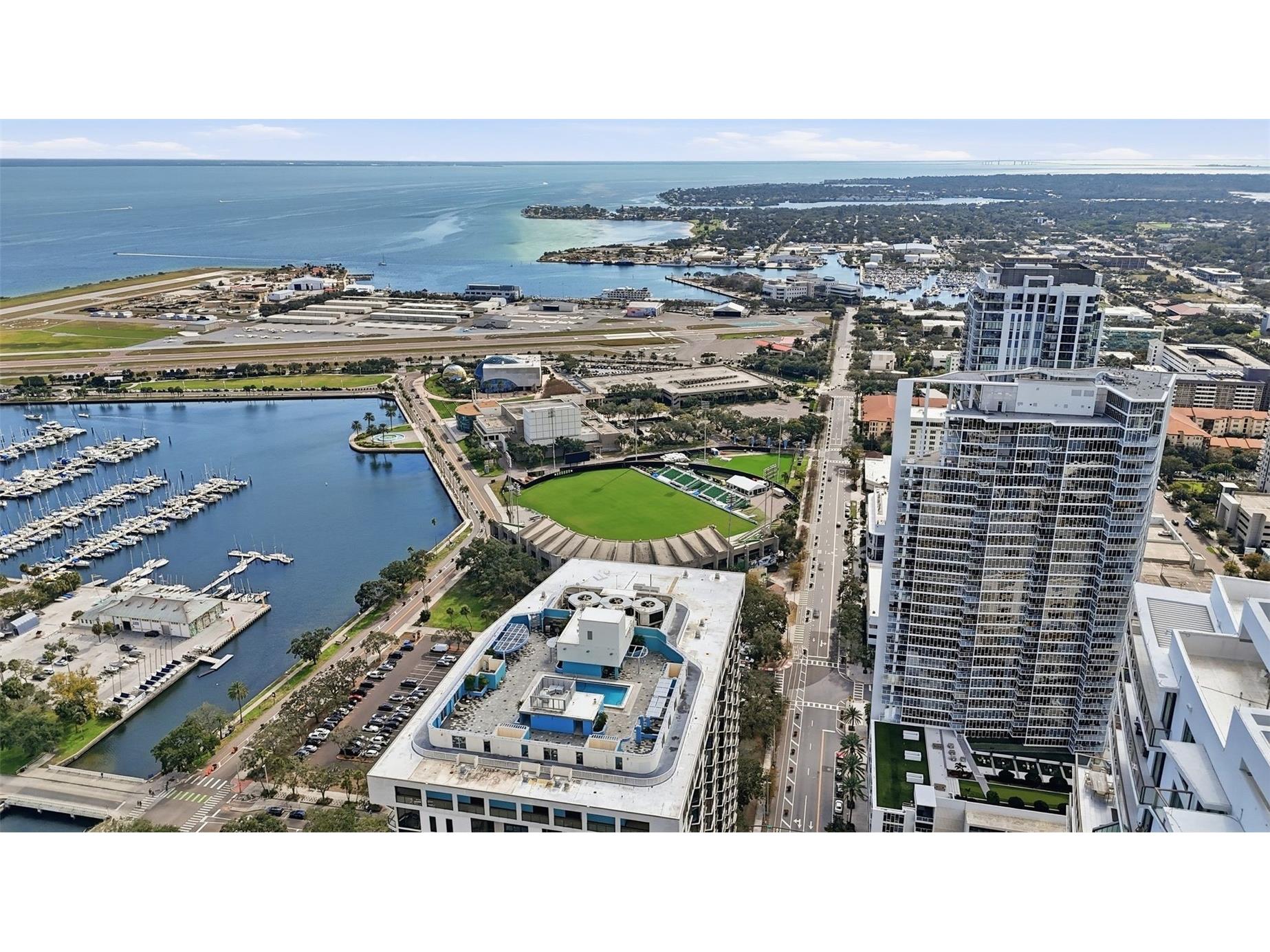 1 Beach Drive SE #1610 Saint Petersburg FL 33701 TB8461771 image51