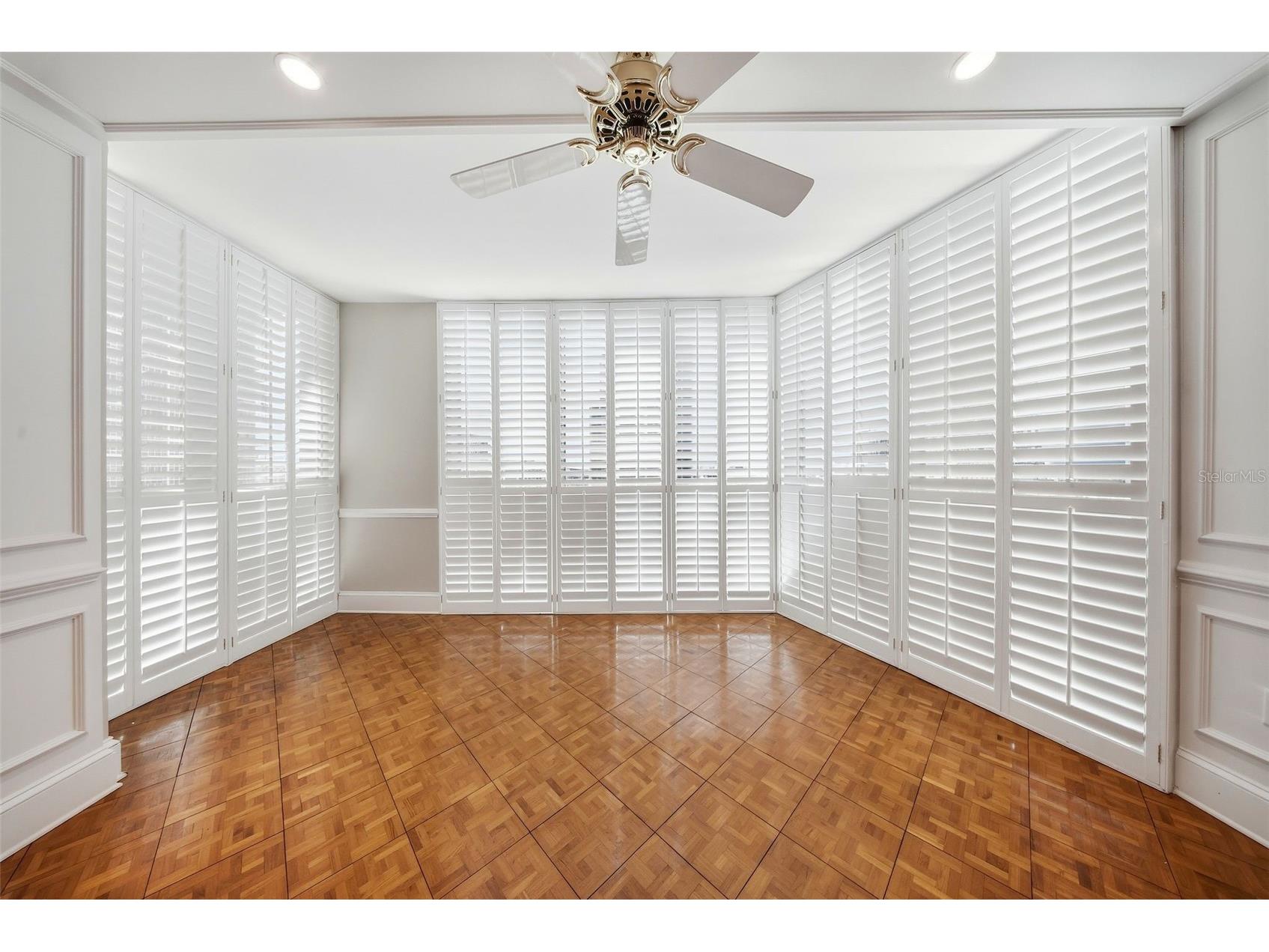 1 Beach Drive SE #1610 Saint Petersburg FL 33701 TB8461771 image9