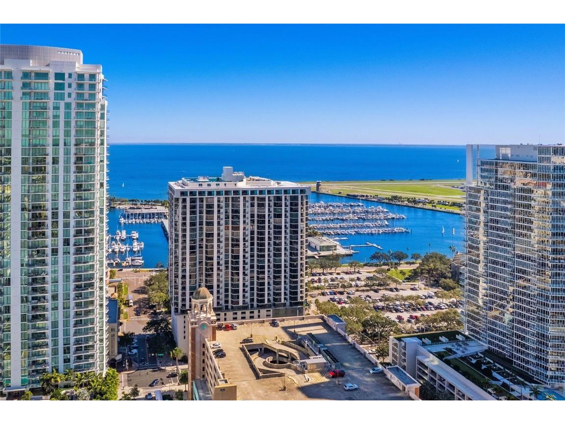 1 Beach Drive SE #1910 Saint Petersburg FL 33701 U8188953 image1