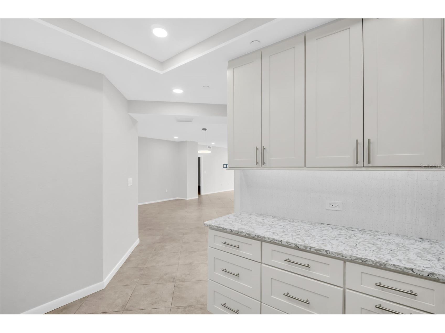 1 Beach Drive SE #1910 Saint Petersburg FL 33701 TB8465639 image14