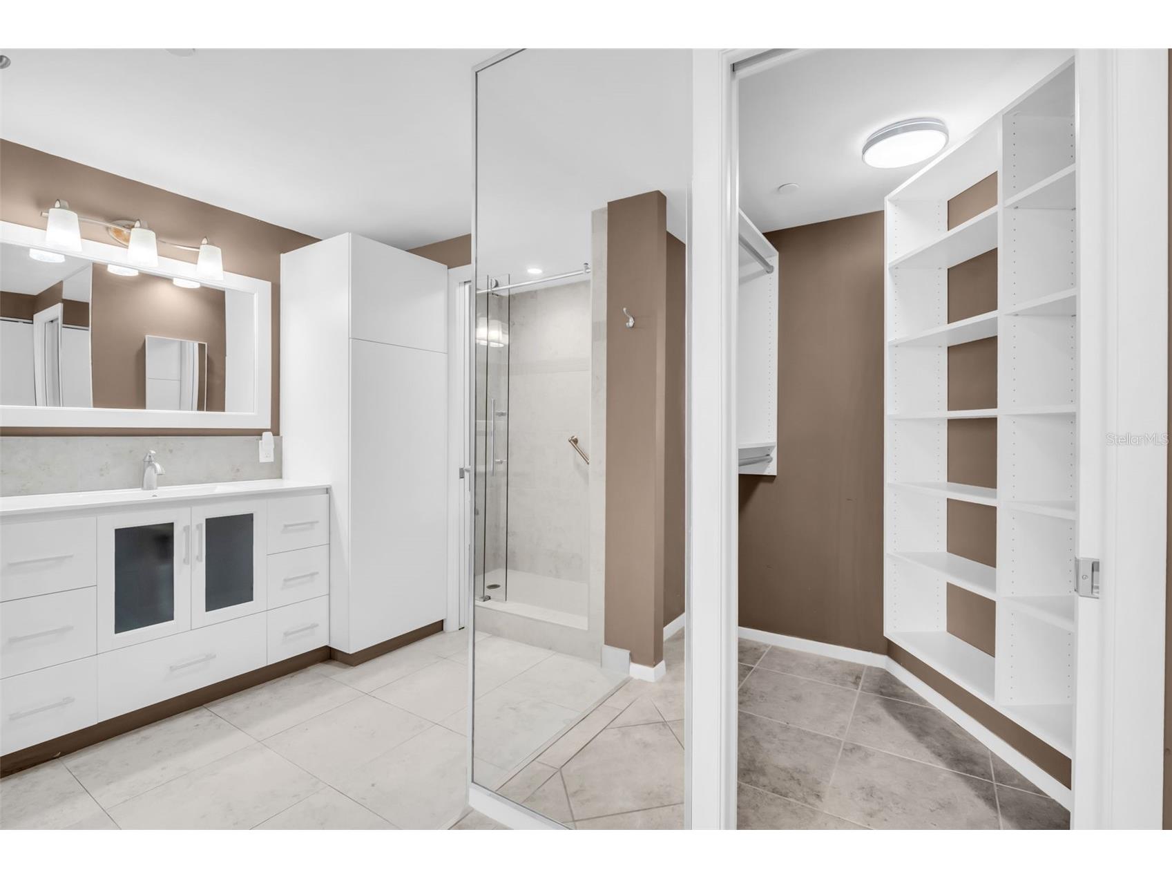 1 Beach Drive SE #1910 Saint Petersburg FL 33701 TB8465639 image21