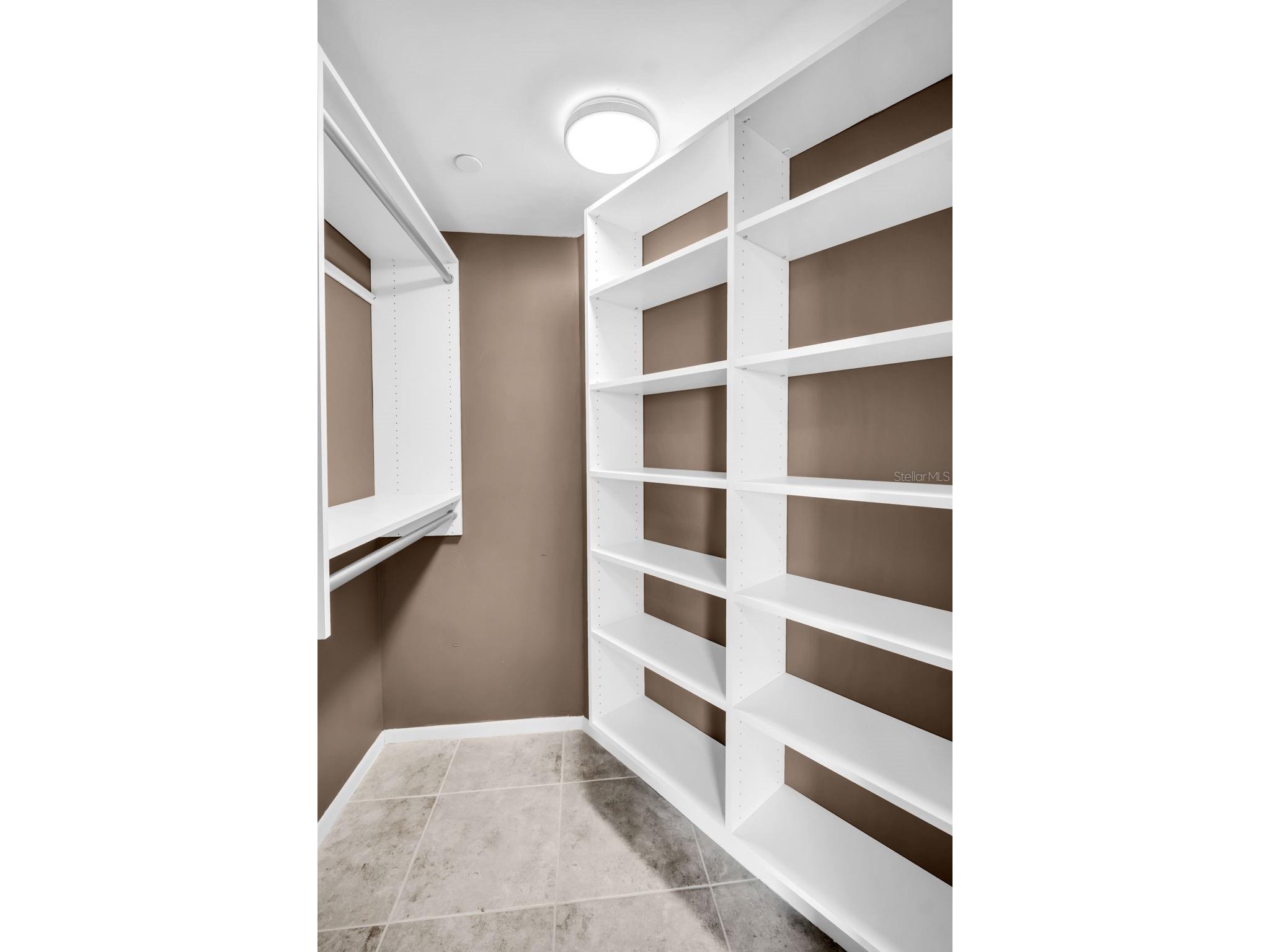 1 Beach Drive SE #1910 Saint Petersburg FL 33701 TB8465639 image22