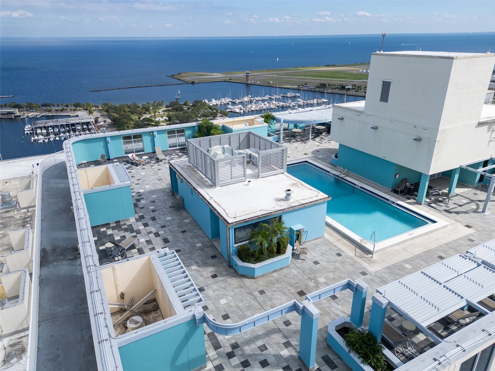 1 Beach Drive SE #1910 Saint Petersburg FL 33701 TB8465639 image34