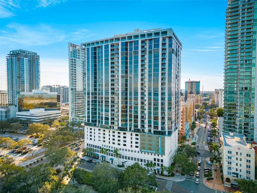 1 Beach Drive SE #1912 Saint Petersburg FL 33701 U8204529 image1
